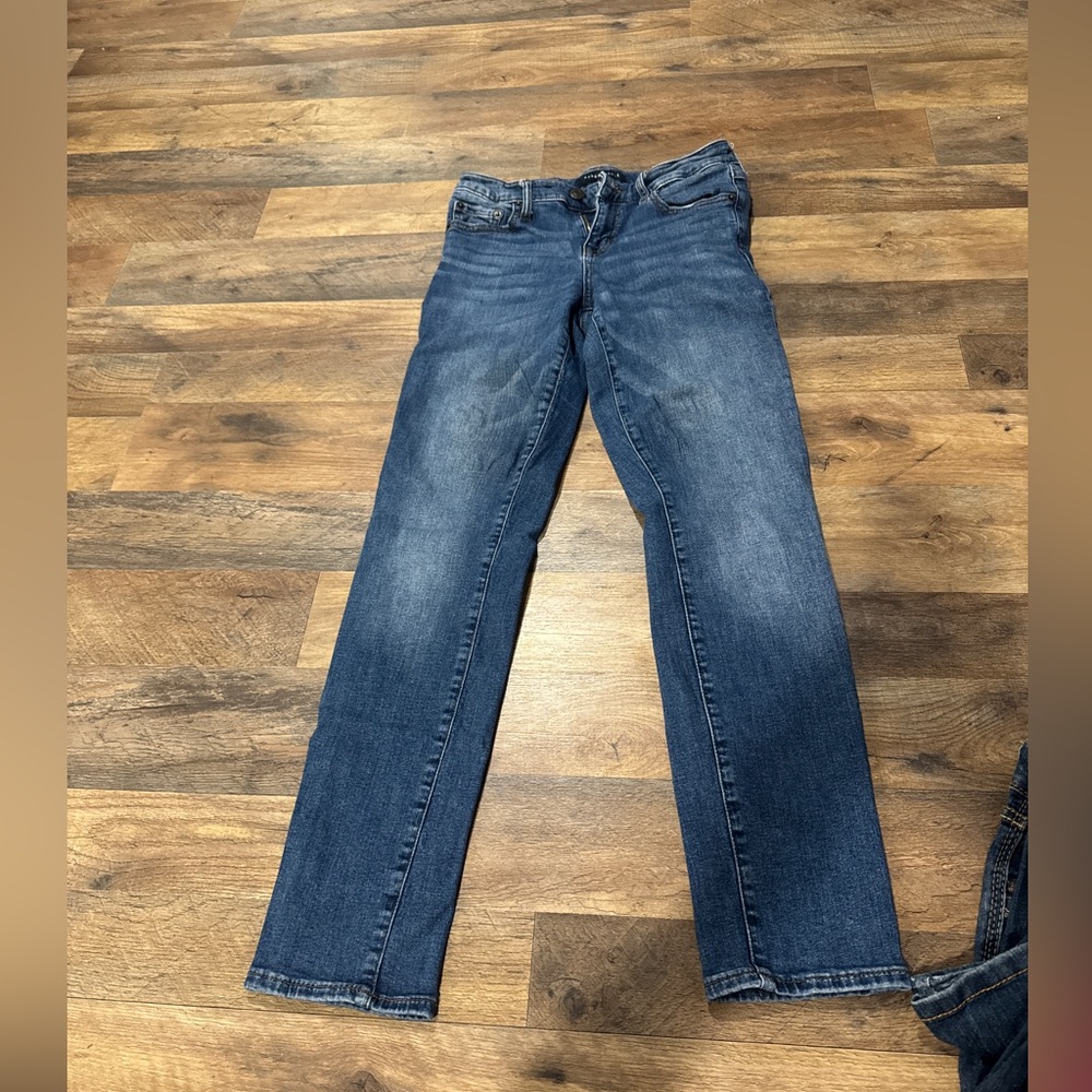 Aeropostale Women’s Straight Fit Indigo Jeans with Subtle Fading